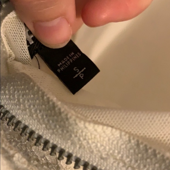 Express Lace Top - Picture 8 of 8